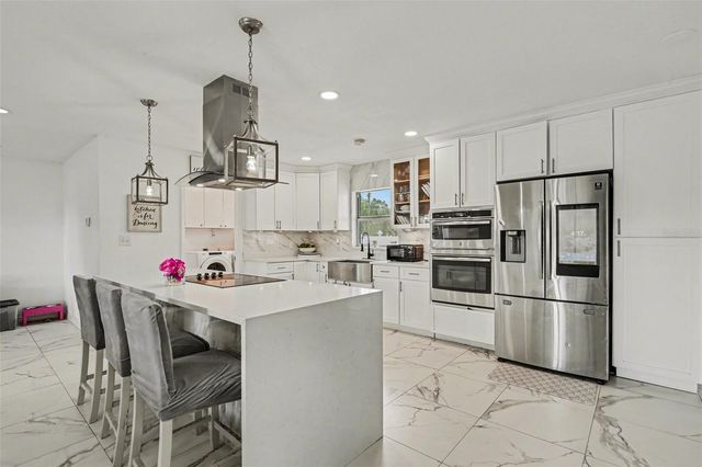 3101 S KINGS AVENUE, Brandon, FL 33511