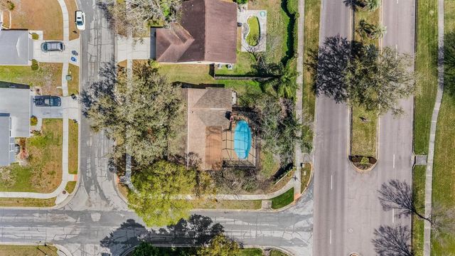 1610 SANDERLING COURT, Brandon, FL 33511