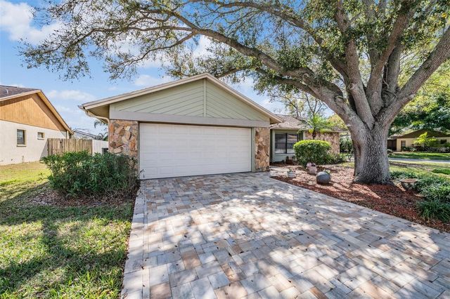 1610 SANDERLING COURT, Brandon, FL 33511