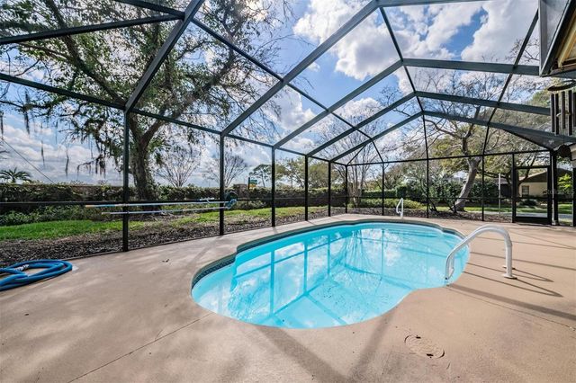 1610 SANDERLING COURT, Brandon, FL 33511