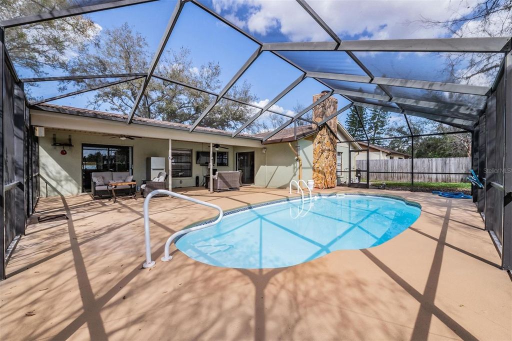 Image 21 of property listing at 1610 SANDERLING COURT, Brandon, FL 33511