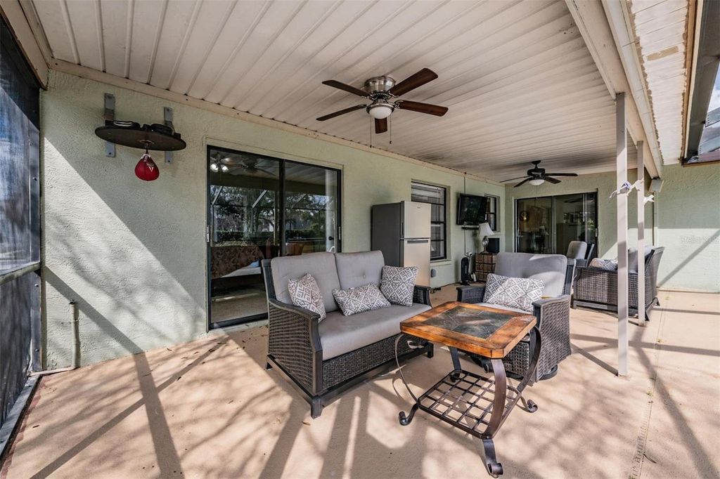 Image 24 of property listing at 1610 SANDERLING COURT, Brandon, FL 33511