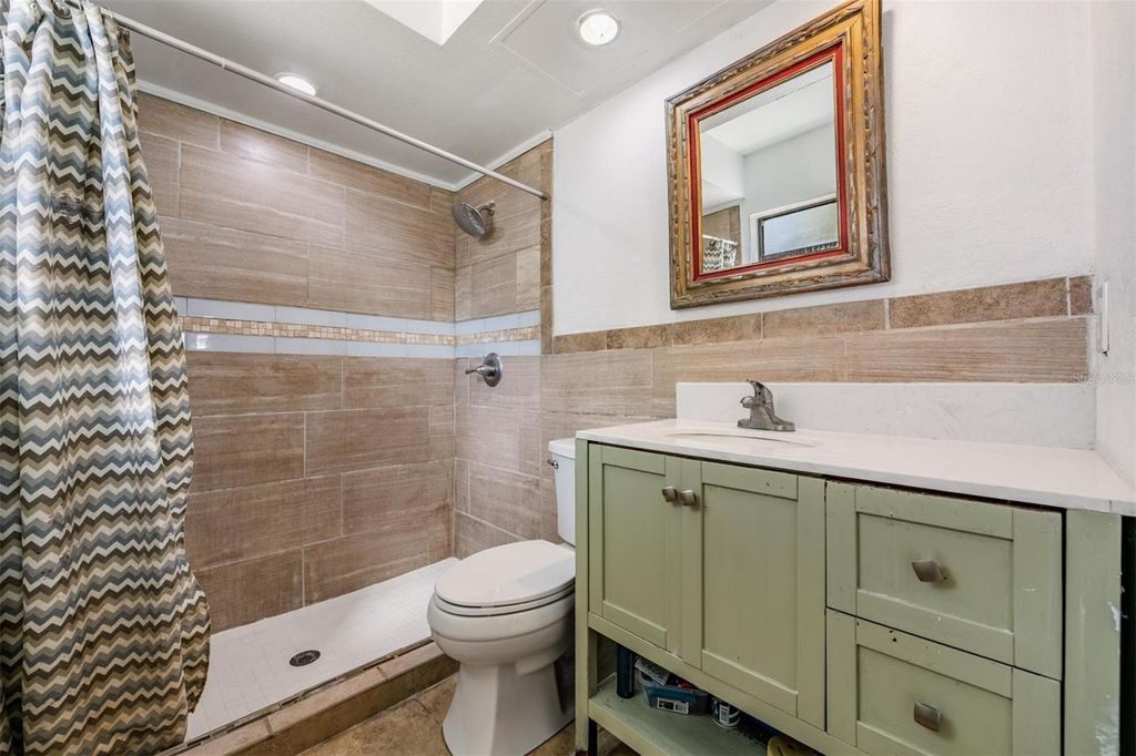 Image 26 of property listing at 1610 SANDERLING COURT, Brandon, FL 33511