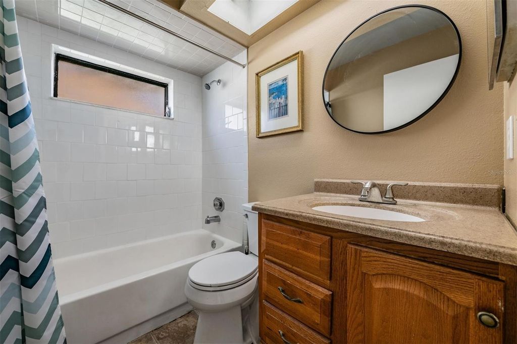 Image 28 of property listing at 1610 SANDERLING COURT, Brandon, FL 33511