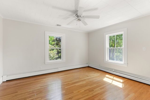 109 Grove St, Lexington, MA 02420