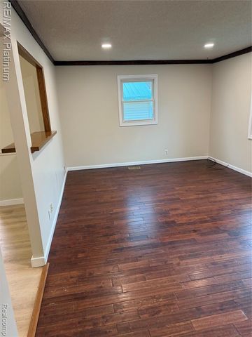 1475 Cutler Street, Burton, MI 48509