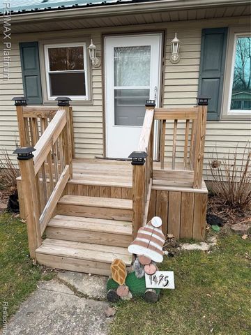 1475 Cutler Street, Burton, MI 48509