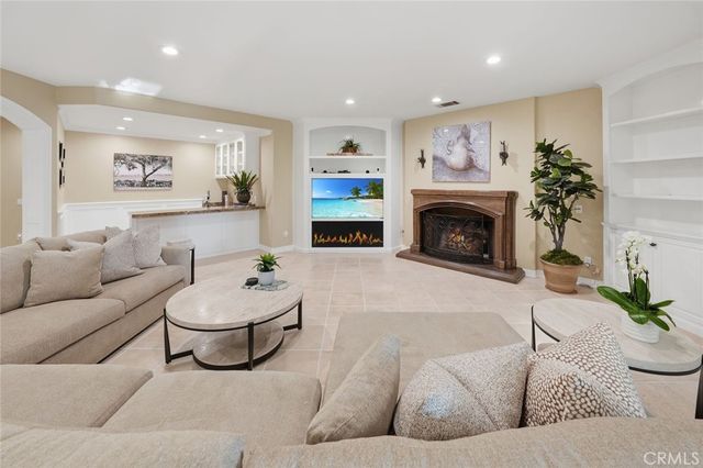 5823 Reefton Court, Calabasas, CA 91302