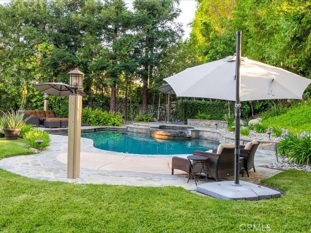 5823 Reefton Court, Calabasas, CA 91302