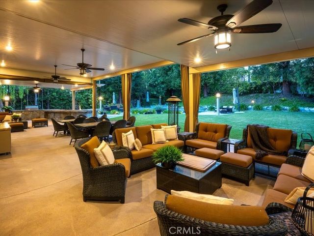 5823 Reefton Court, Calabasas, CA 91302