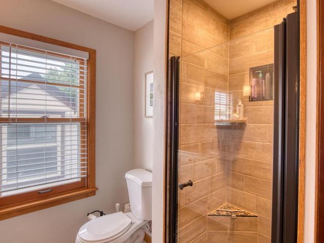 5801 12th Avenue S, Minneapolis, MN 55417