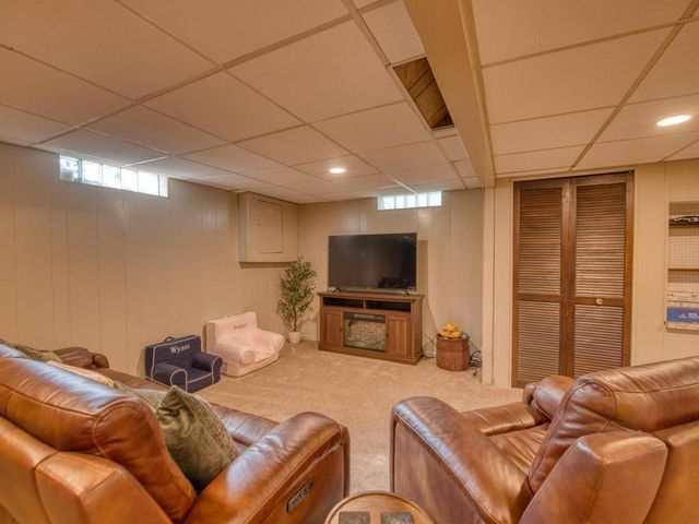 5801 12th Avenue S, Minneapolis, MN 55417
