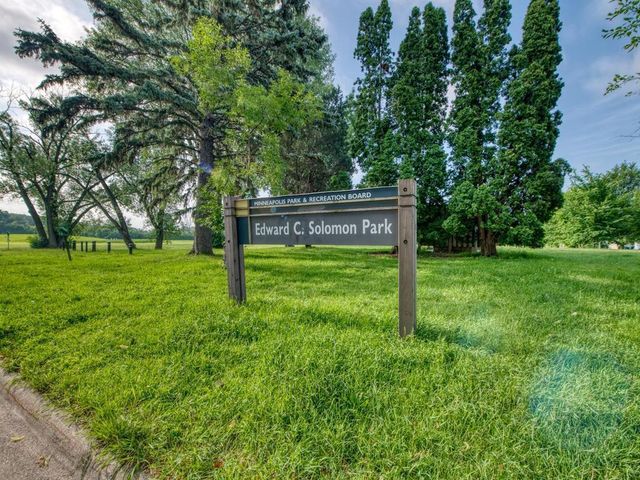 5801 12th Avenue S, Minneapolis, MN 55417