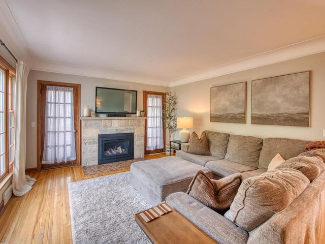 5801 12th Avenue S, Minneapolis, MN 55417