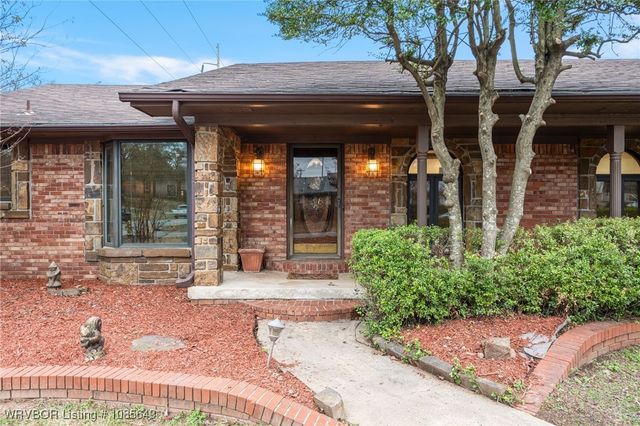 901 S 68Th Lane, Fort Smith, AR 72903