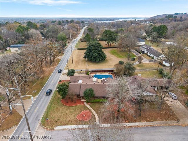 901 S 68Th Lane, Fort Smith, AR 72903