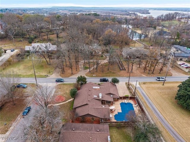 901 S 68Th Lane, Fort Smith, AR 72903