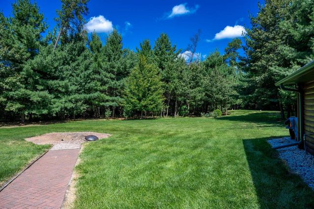 W5954 N Lake Drive, New Lisbon, WI 53950