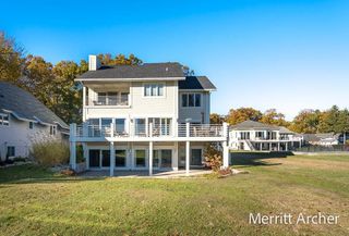 1499 Glenwood Avenue, Muskegon, MI 49445