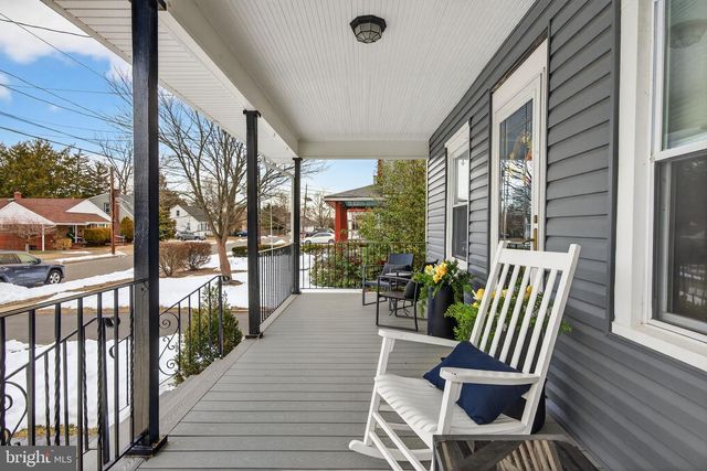 320 GLENWOOD AVE, Burlington, NJ 08016