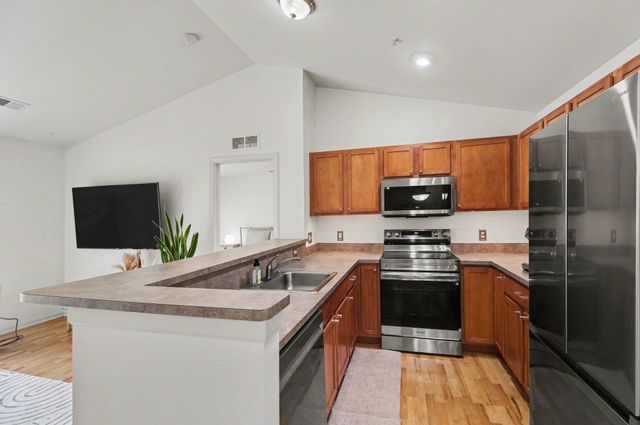 242 N Wixom Road, Wixom, MI 48393