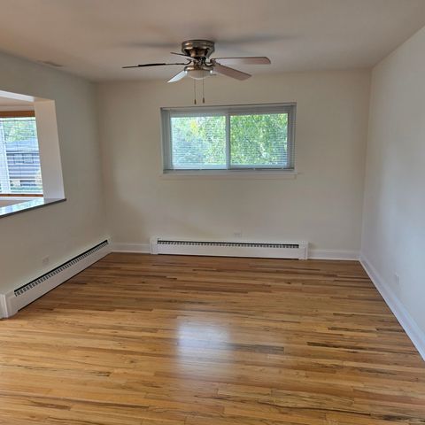 1817 W TOUHY Avenue 2E, Park Ridge, IL 60068