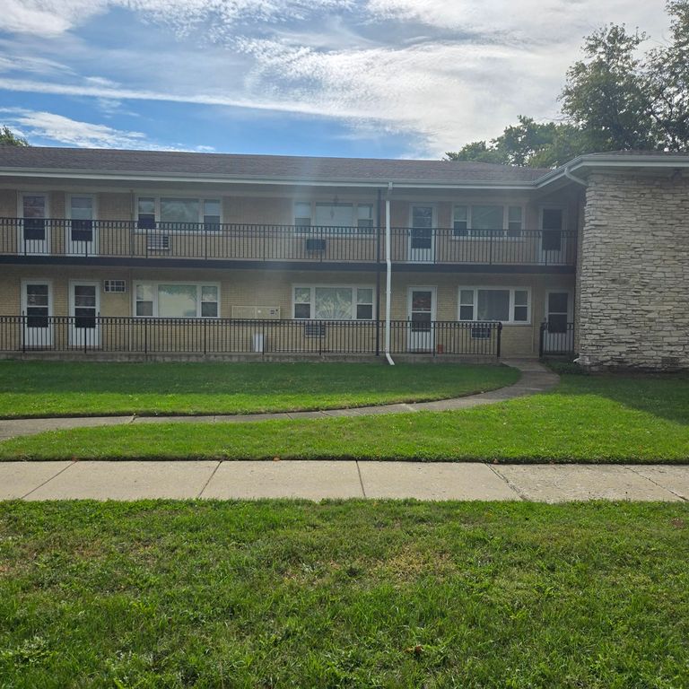 1817 W TOUHY Avenue 2E, Park Ridge, IL 60068