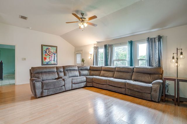 620 Horn Street, Crowley, TX 76036