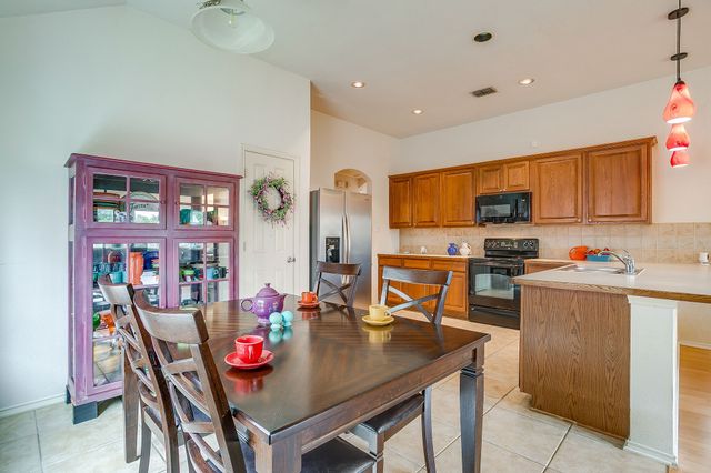 620 Horn Street, Crowley, TX 76036