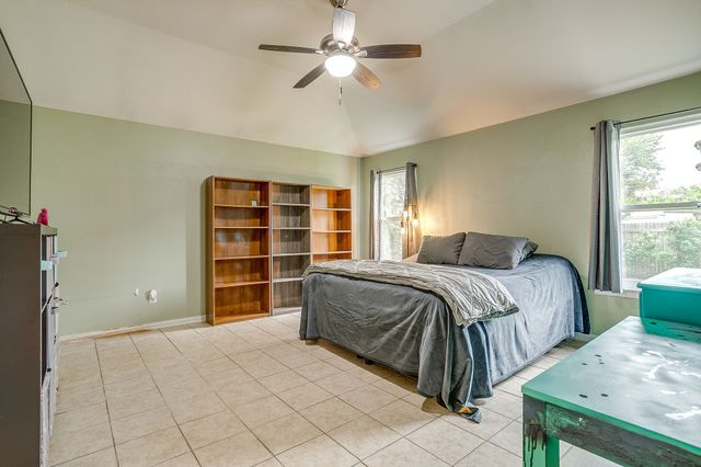 620 Horn Street, Crowley, TX 76036