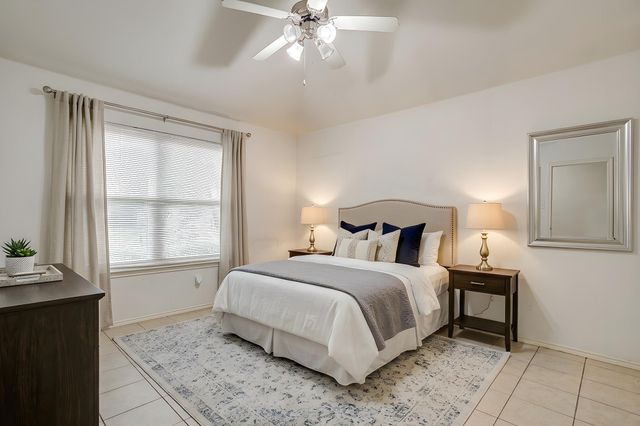 620 Horn Street, Crowley, TX 76036