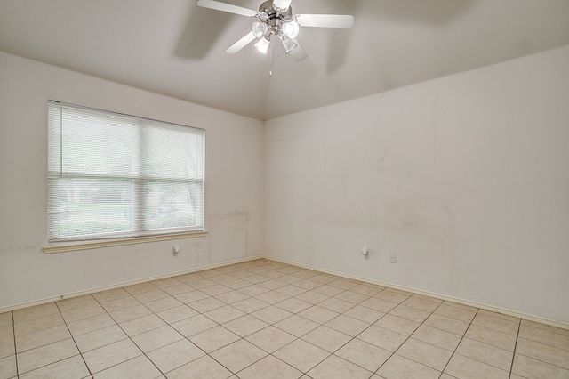 620 Horn Street, Crowley, TX 76036