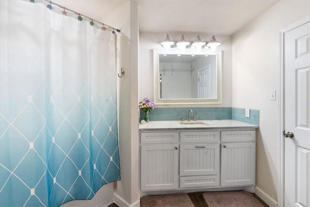 1433 Glenoak Dr, Corpus Christi, TX 78418