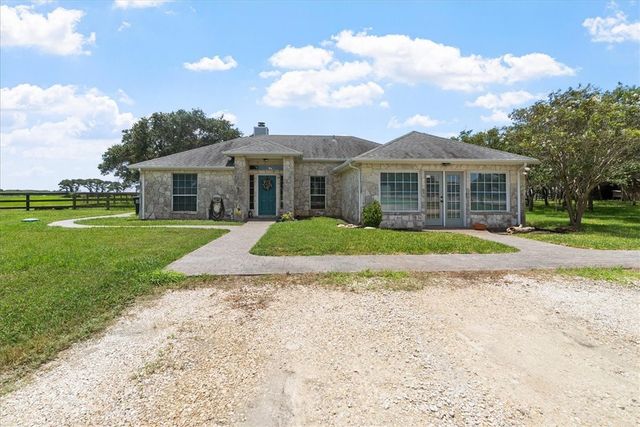 1433 Glenoak Dr, Corpus Christi, TX 78418