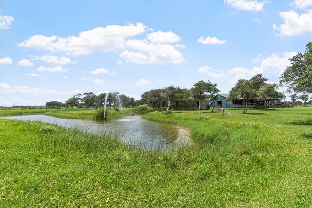 1433 Glenoak Dr, Corpus Christi, TX 78418