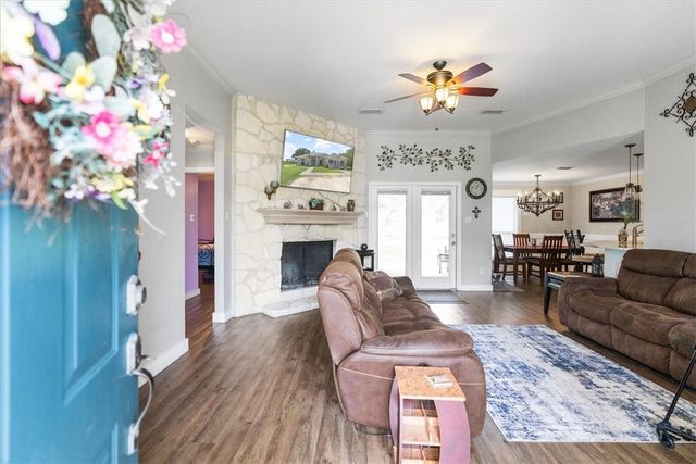 1433 Glenoak Dr, Corpus Christi, TX 78418