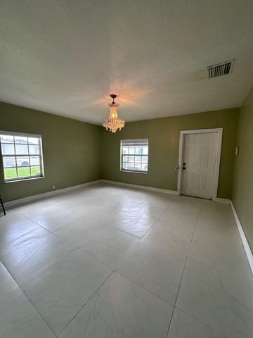 5640 Tyler Street, Hollywood, FL 33021