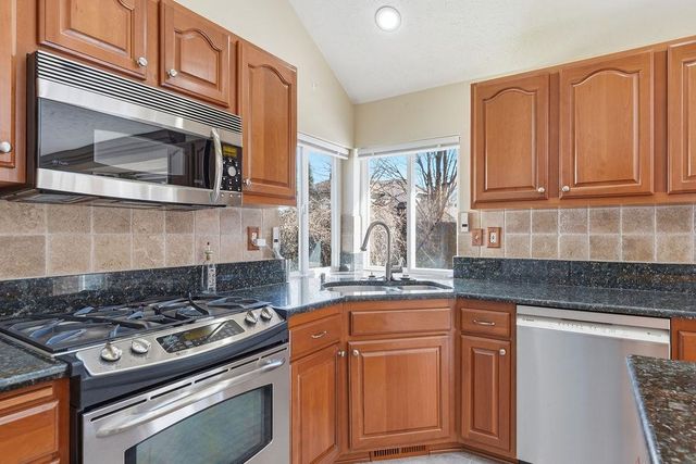 16520 N Dakota Ct, Spokane, WA 99208