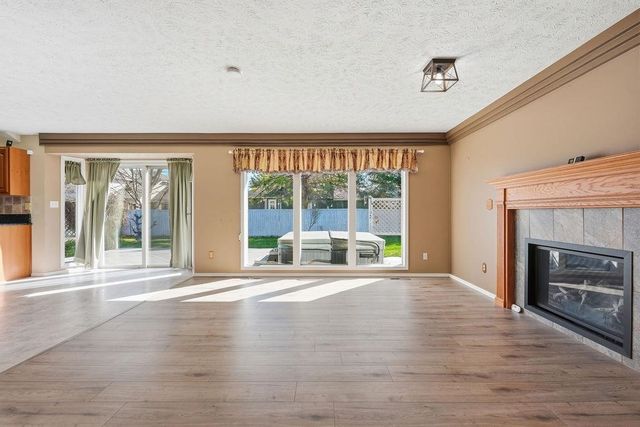 16520 N Dakota Ct, Spokane, WA 99208