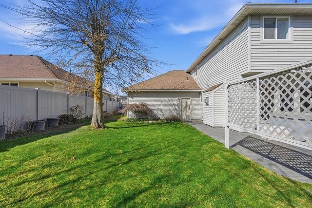 16520 N Dakota Ct, Spokane, WA 99208