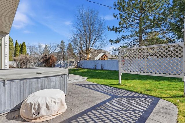 16520 N Dakota Ct, Spokane, WA 99208