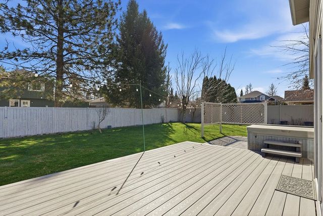 16520 N Dakota Ct, Spokane, WA 99208