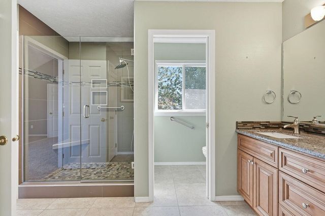 16520 N Dakota Ct, Spokane, WA 99208