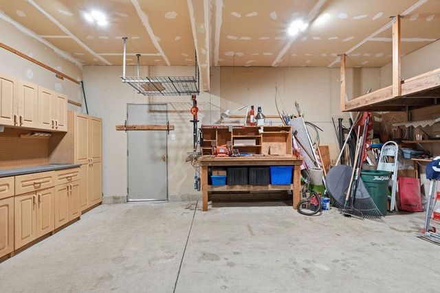 16520 N Dakota Ct, Spokane, WA 99208