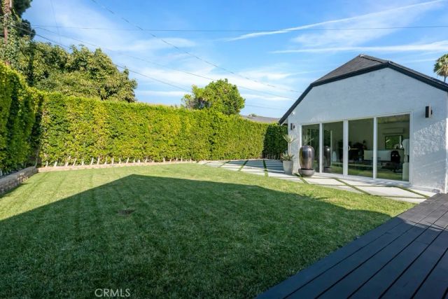 1911 W Kenneth, Glendale, CA 91201