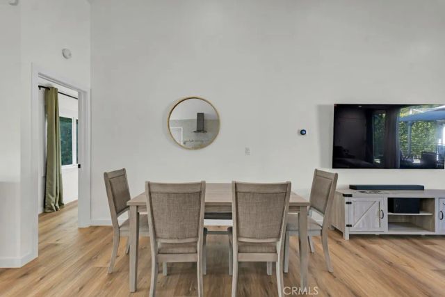 1911 W Kenneth, Glendale, CA 91201