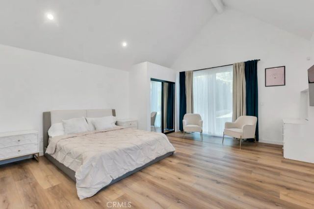 1911 W Kenneth, Glendale, CA 91201