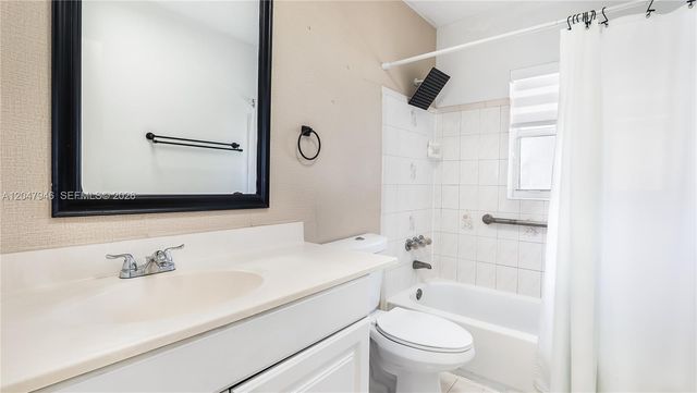 19200 NW 44th Avenue, Miami Gardens, FL 33055