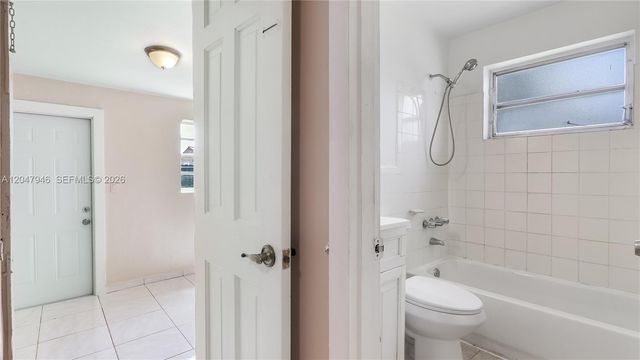 19200 NW 44th Avenue, Miami Gardens, FL 33055