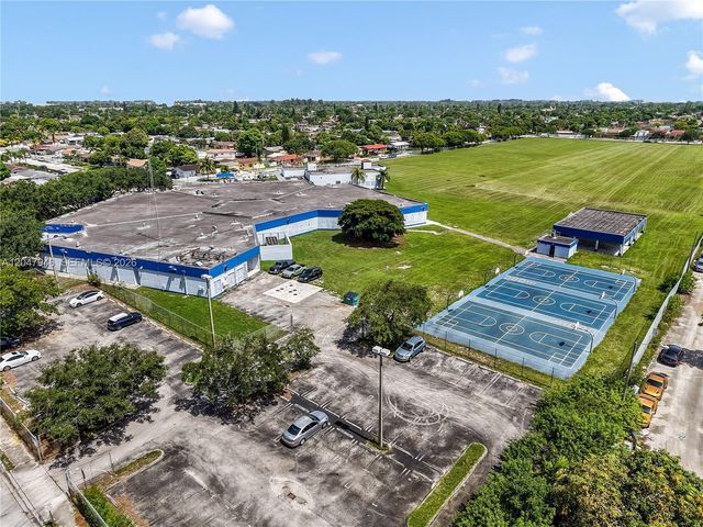 19200 NW 44th Avenue, Miami Gardens, FL 33055